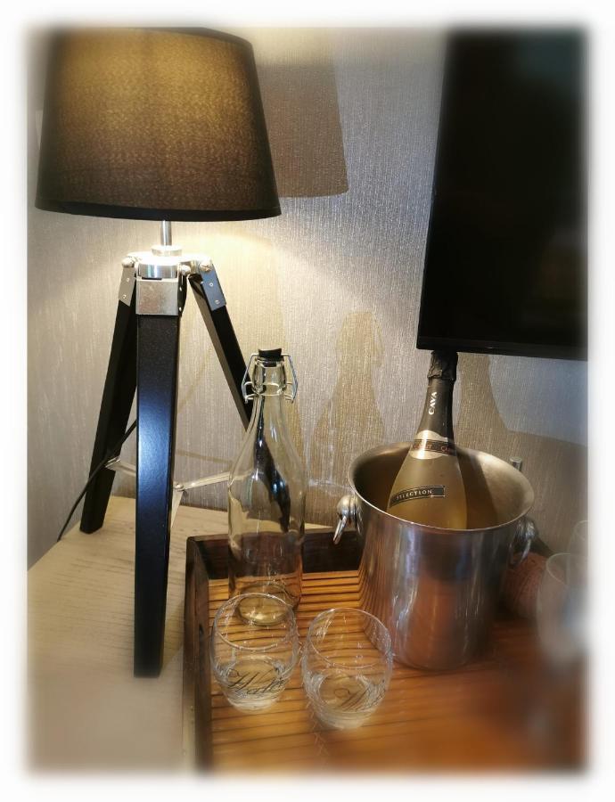 Bed & Bokes Aan De Maaskant 拉纳肯 外观 照片